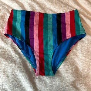 Old Navy Multicoloured striped swim bottoms